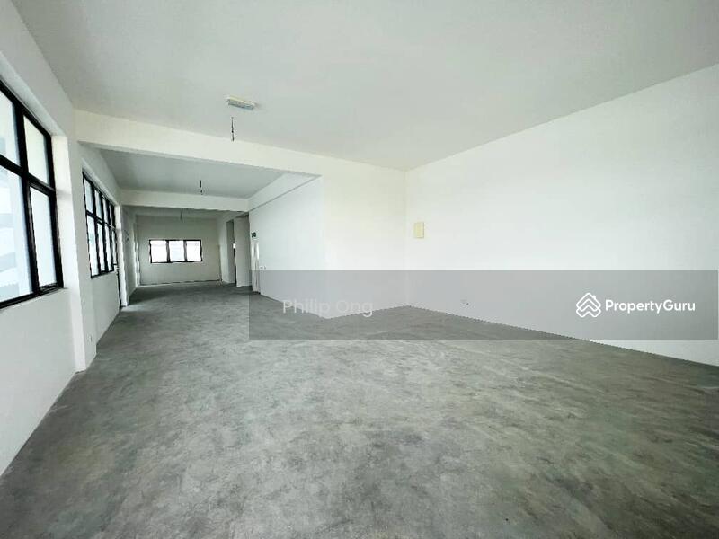 For Sale - Mahkota Impian Shoplot