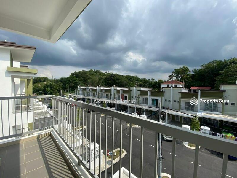 Brand New 21/2 Storey Terrace House Tmn Sentosa Impian Sg.Merab, Bangi