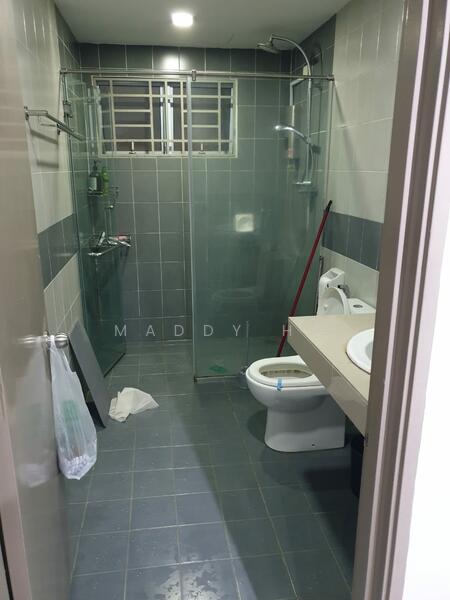 Untuk Disewa - Koi Kinrara