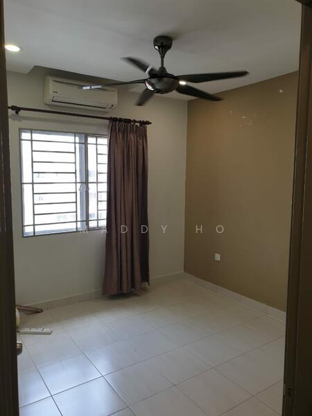 Untuk Disewa - Koi Kinrara