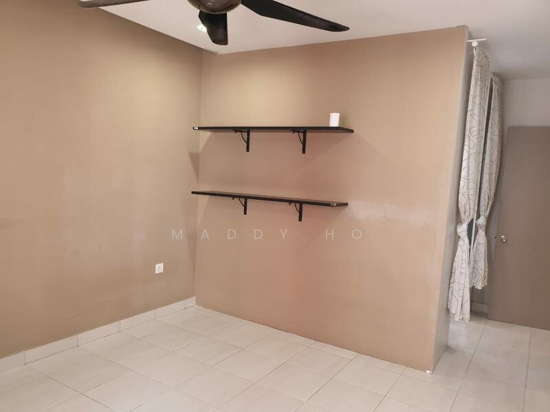 Untuk Disewa - Koi Kinrara