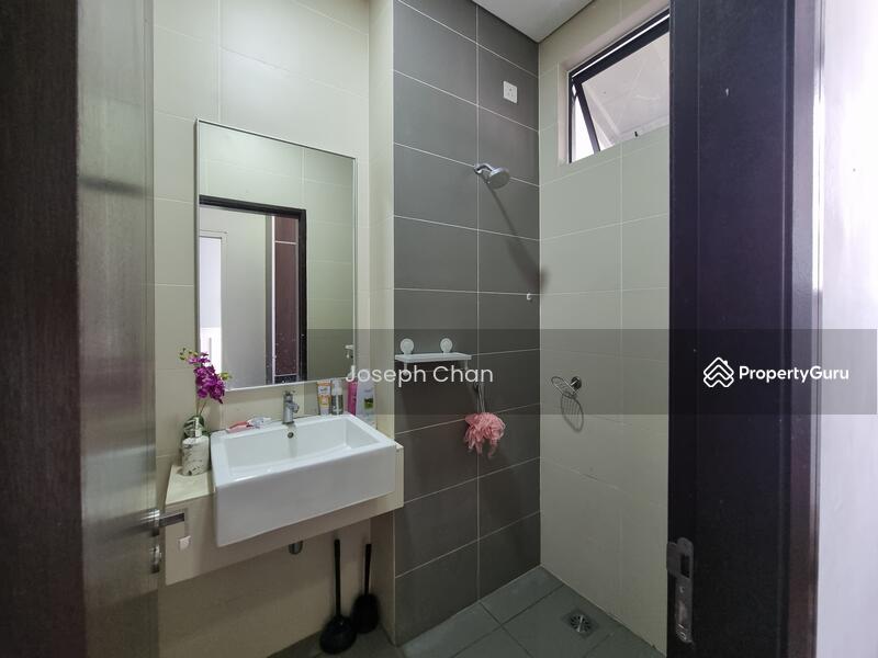 3-storey Terraced House for Sale in Laman Glenmarie (Shah Alam) - Joseph Chan - PropertyGuru.com.my