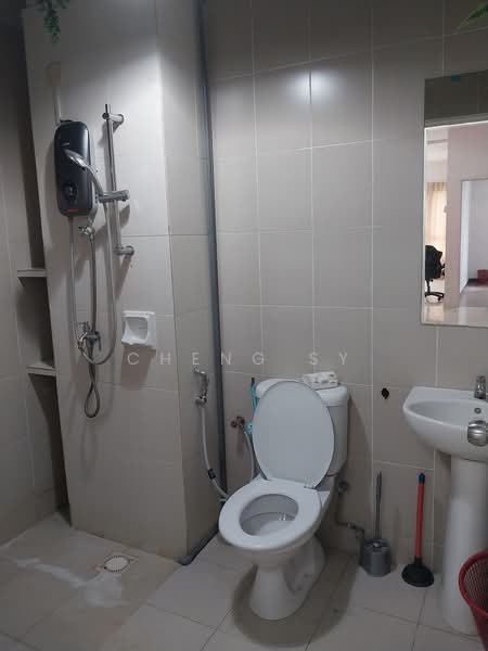 Condominium for Rent at Savanna Condominium - Cheng SY - Bathroom - PropertyGuru.com.my