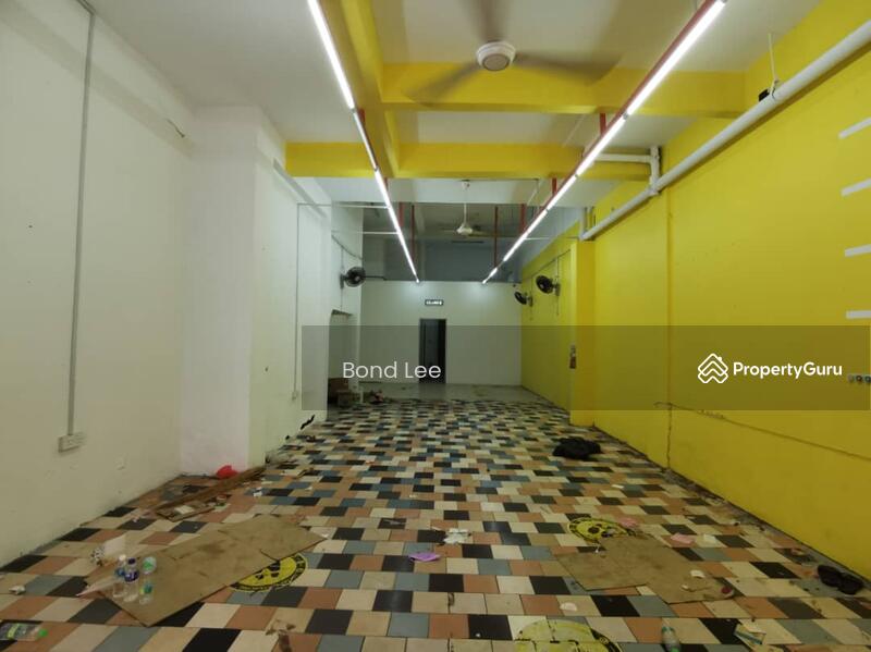 Untuk Dijual - Damansara Damai Vista Ground Floor shop for Sale