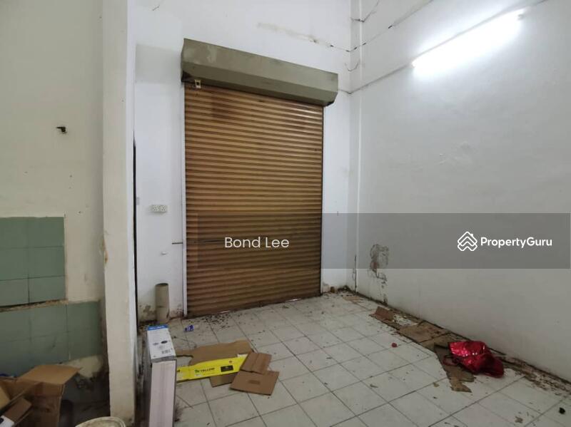 Untuk Dijual - Damansara Damai Vista Ground Floor shop for Sale