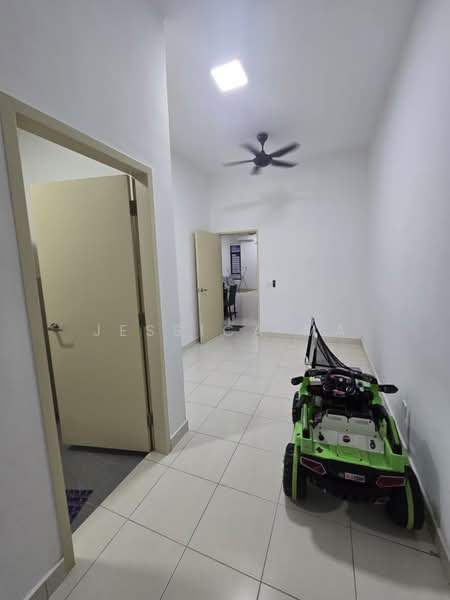 Rumah Teres untuk Disewa di Pasir Gudang (Johor) - Jessica Ma - Corridor - PropertyGuru.com.my