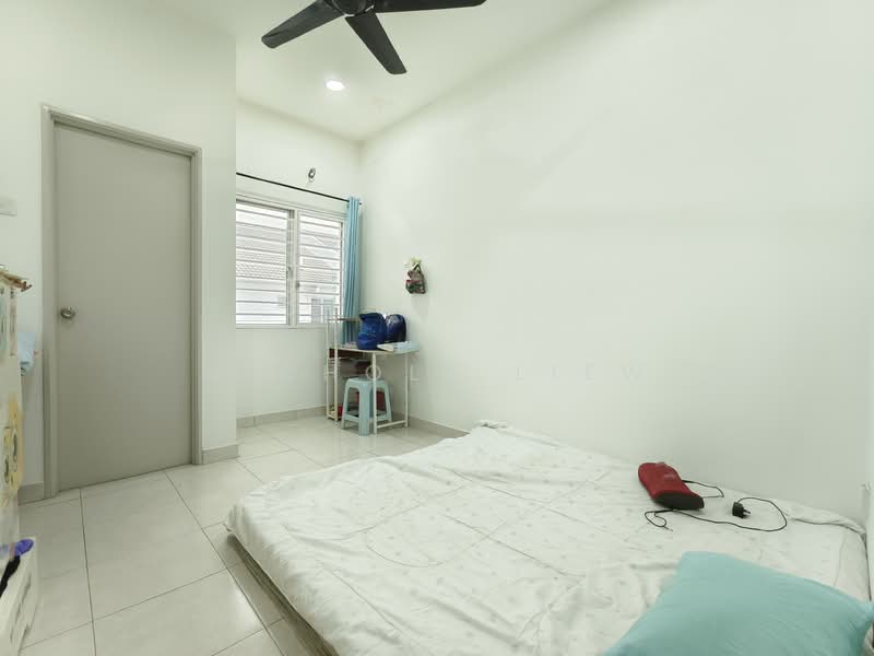 2-storey Terraced House for Sale in Bandar Teknologi Kajang (Kajang) - Nichole Liew - Bedroom - PropertyGuru.com.my