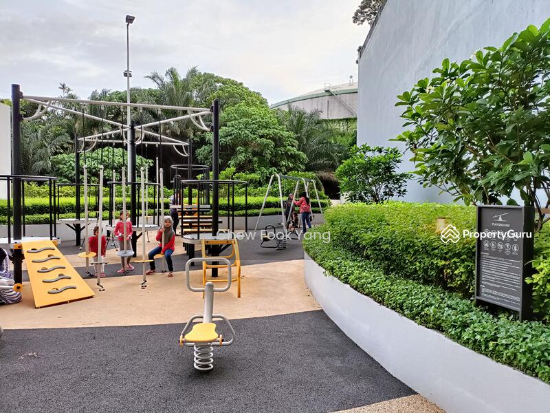 playground at 8floor