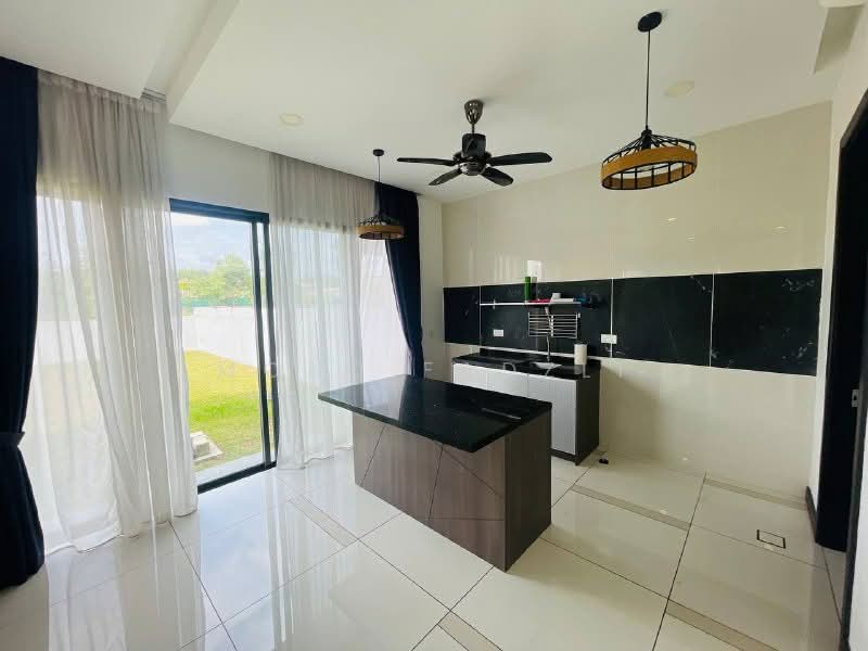 Rumah Berkembar untuk Dijual di Elmina (Shah Alam) - Mohd Fadzli - Kitchen - PropertyGuru.com.my