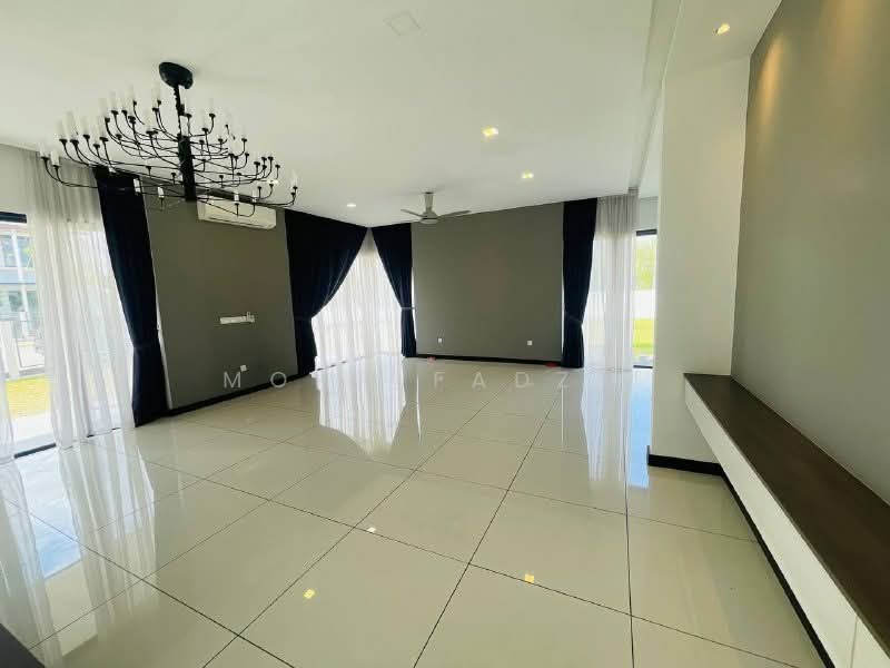 Rumah Berkembar untuk Dijual di Elmina (Shah Alam) - Mohd Fadzli - Living Room - PropertyGuru.com.my