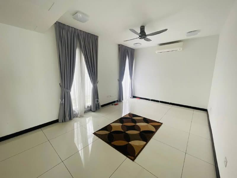 Rumah Berkembar untuk Dijual di Elmina (Shah Alam) - Mohd Fadzli - Living Room - PropertyGuru.com.my