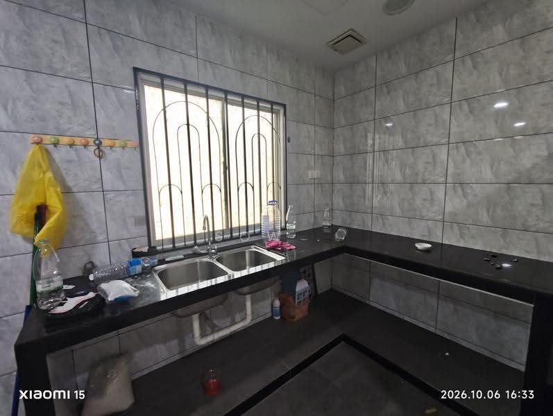 1-storey Terraced House for Rent in Taman Johor Jaya (Johor Bahru) - Sow . - Kitchen - PropertyGuru.com.my