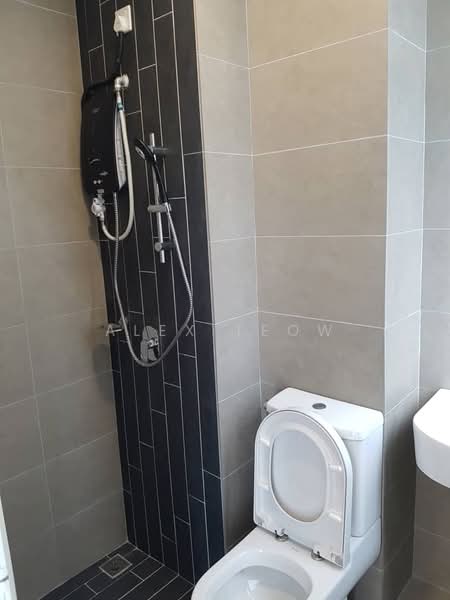 Service Residence for Sale at H2O Residences - Alex Teow - Bathroom - PropertyGuru.com.my