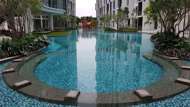 Service Residence for Sale at H2O Residences - Alex Teow - Pool - PropertyGuru.com.my