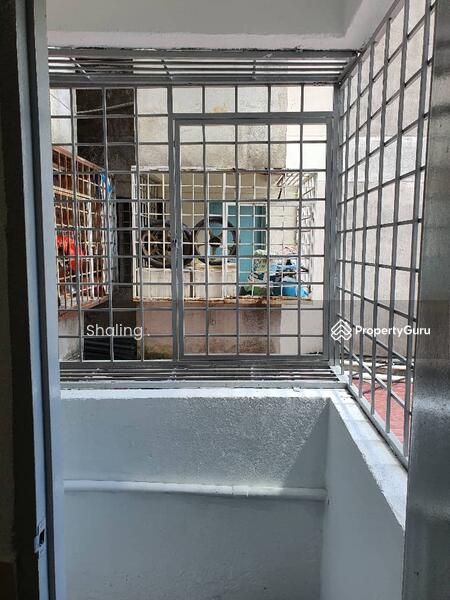 Untuk Dijual - Glen Court (Block C & D)