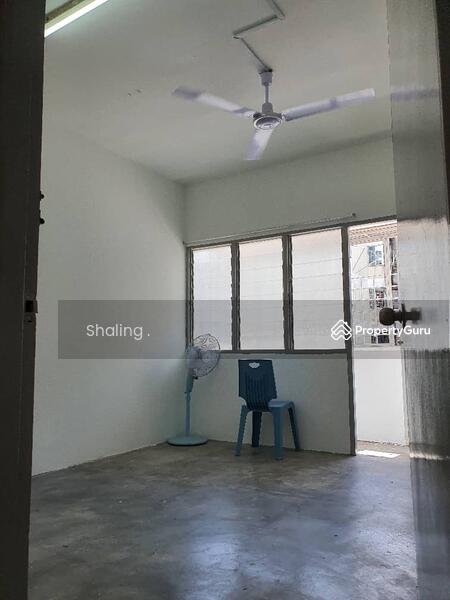 Untuk Dijual - Glen Court (Block C & D)