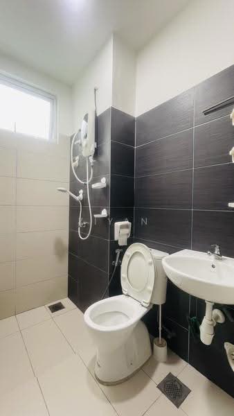 Service Residence for Rent at Midori Green (Pangsapuri Hijauan) - Ziyan Liew - Bathroom - PropertyGuru.com.my