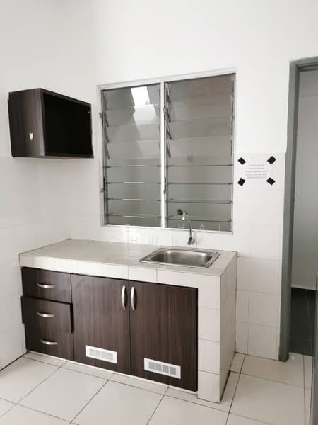 Shop for Rent in Serdang (Seri Kembangan) - Lee Thai Chung - Kitchen - PropertyGuru.com.my