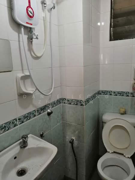 Apartment for Rent at Menara Kayangan - Dante Leong Zhenwen - Bathroom - PropertyGuru.com.my