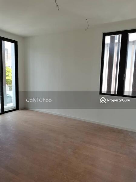 Untuk Dijual - 2.5 storey Semi detached in Enclave ll ipoh