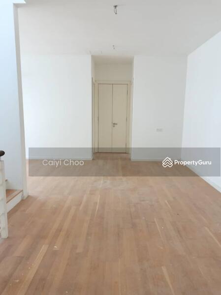 Untuk Dijual - 2.5 storey Semi detached in Enclave ll ipoh