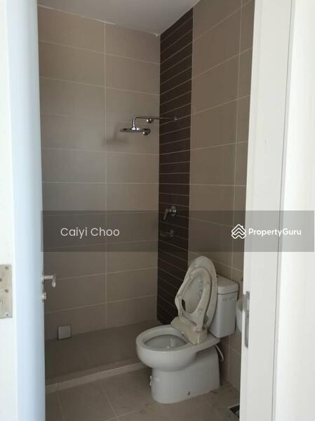 Untuk Dijual - 2.5 storey Semi detached in Enclave ll ipoh