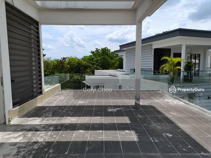 Untuk Dijual - 2.5 storey Semi detached in Enclave ll ipoh