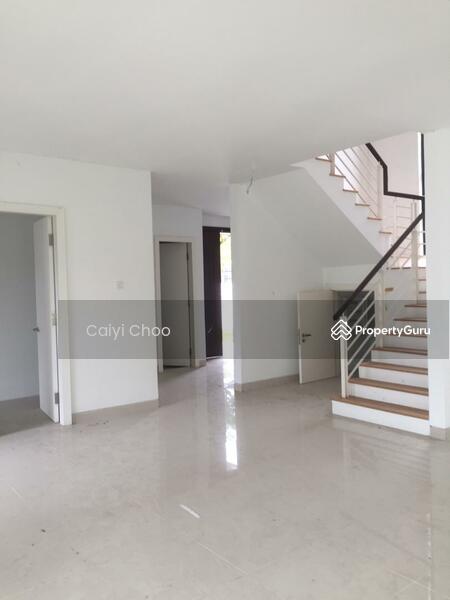 Untuk Dijual - 2.5 storey Semi detached in Enclave ll ipoh