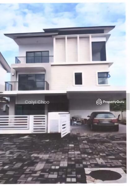 Untuk Dijual - 2.5 storey Semi detached in Enclave ll ipoh