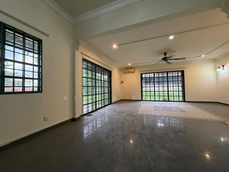Semi-Detached House for Sale in Bukit Rahman Putra (Sungai Buloh) - Alicia Soo - Living Room - PropertyGuru.com.my