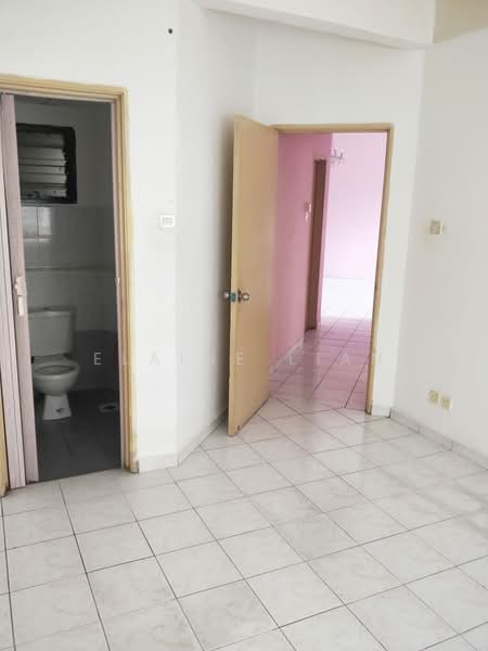 Apartment for Rent at Menara Menjalara - Elaine Lian - Bathroom - PropertyGuru.com.my