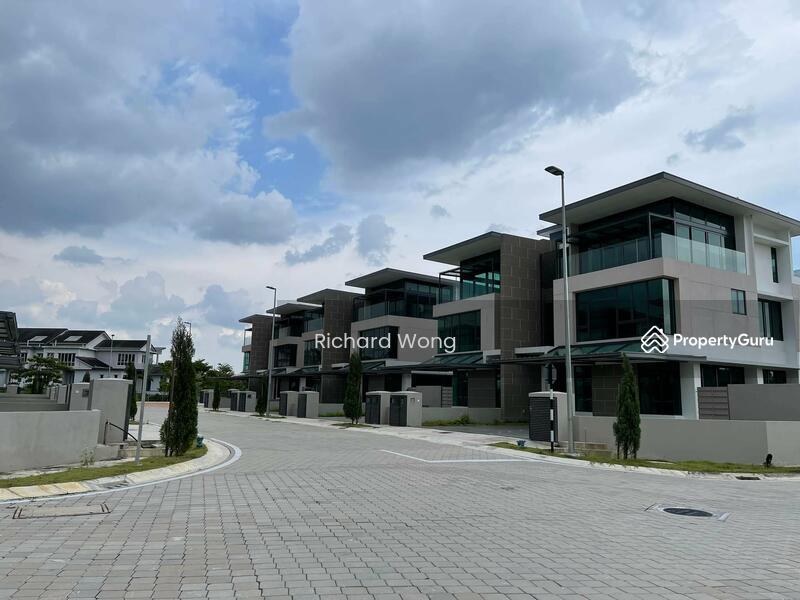 Rumah Berkembar untuk Dijual di Putra Heights (Subang Jaya) - Richard Wong - PropertyGuru.com.my