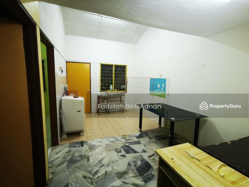 For Rent - SEWA RENT KLIA Rumah Teres Taman Langat Utama 3 Banting Sepang