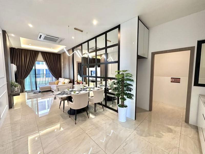Condominium for Sale at Kuala Lumpur Foreigner Can Buy Freehold - YC Wong - Living Room - PropertyGuru.com.my