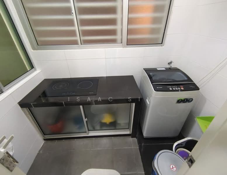 Servis Apartment untuk Disewa di Savanna Executive Suite @ Southville City - Isaac Sim - Kitchen - PropertyGuru.com.my