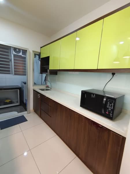 Servis Apartment untuk Disewa di Savanna Executive Suite @ Southville City - Isaac Sim - Kitchen - PropertyGuru.com.my