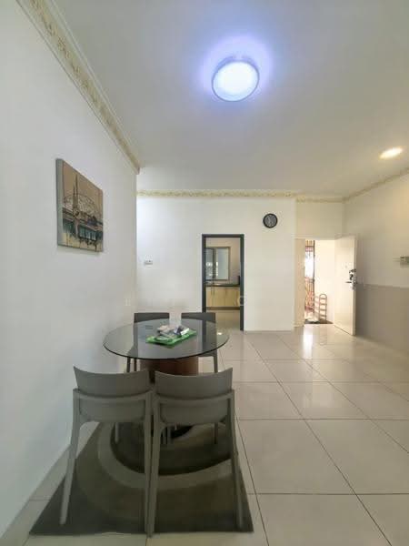 Kondominium untuk Disewa di East Lake Residence - Erik Oh - Dining Room - PropertyGuru.com.my