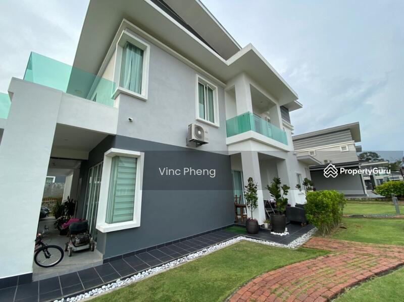 Untuk Dijual - Luxurious Corner Bungalow! Taman Belia Antarabangsa, Ayer Keroh