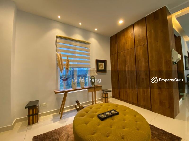 Untuk Dijual - Luxurious Corner Bungalow! Taman Belia Antarabangsa, Ayer Keroh