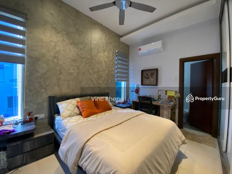 Untuk Dijual - Luxurious Corner Bungalow! Taman Belia Antarabangsa, Ayer Keroh