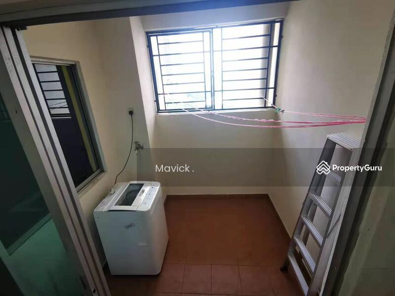 Untuk Dijual - Connaught Avenue