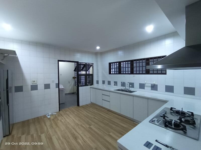 Untuk Disewa - Sri Mahkota