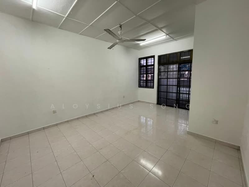 For Rent - Taman Desa Cemerlang