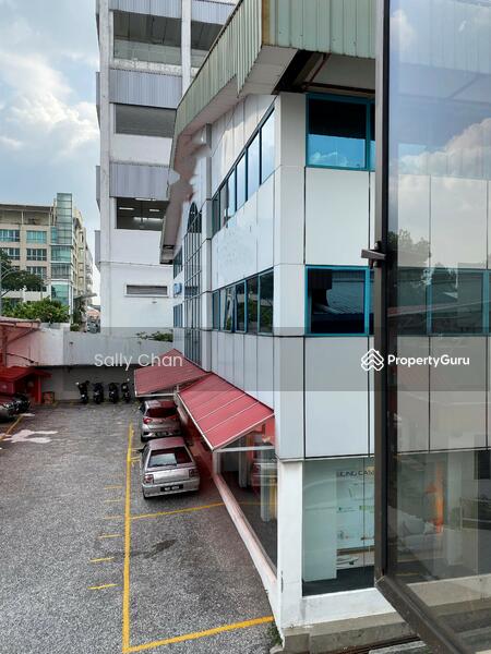 For Rent - 5 mins off Federal Highway. Stand alone. Pristine Condition.