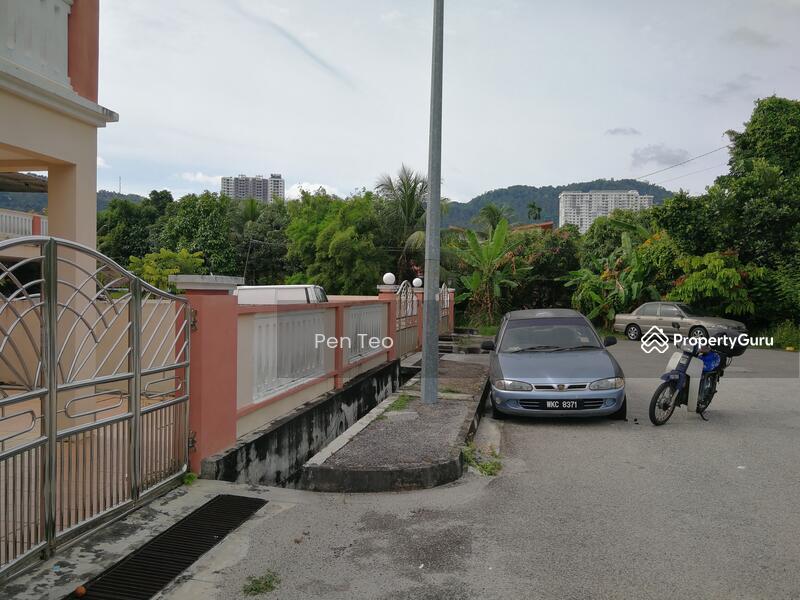 Taman Seri Matahari, Teluk Kumbar, Bayan Lepas, Penang., Solok Kampung