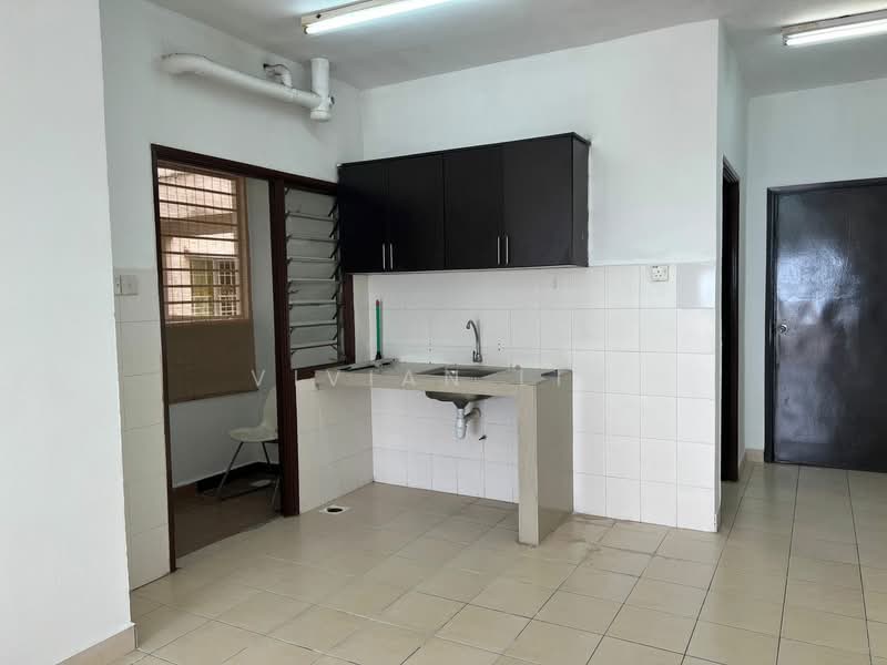 Serdang Villa Apartment untuk Untuk Disewa - RM 1,000 /bulan, Apr 2026 - PropertyGuru.com.my