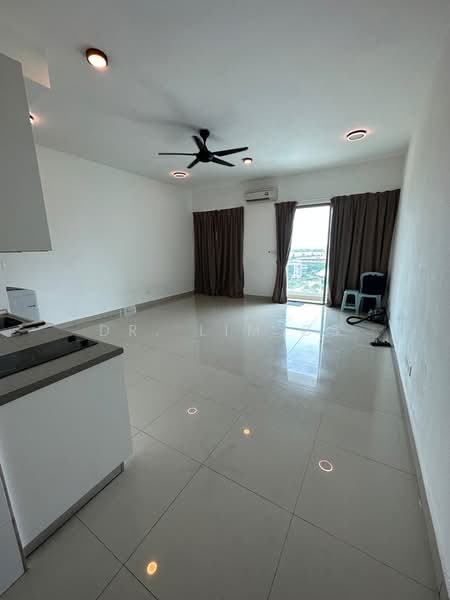 Condominium for Sale at Cybersquare - Dr. Lim CS - Living Room - PropertyGuru.com.my