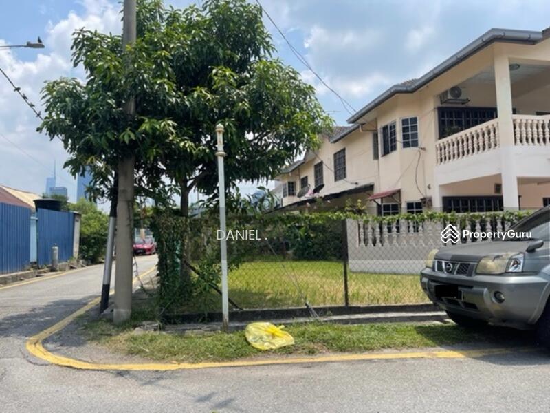 For Sale - DOUBLE STOREY BUNGALOW UNIT WITH FOUR SEPARATE RESIDENCES AT LORONG KAMPUNG PANDAN, KUALA LUMPUR.