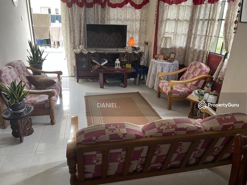 For Sale - DOUBLE STOREY BUNGALOW UNIT WITH FOUR SEPARATE RESIDENCES AT LORONG KAMPUNG PANDAN, KUALA LUMPUR.