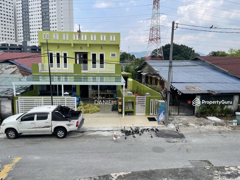 For Sale - DOUBLE STOREY BUNGALOW UNIT WITH FOUR SEPARATE RESIDENCES AT LORONG KAMPUNG PANDAN, KUALA LUMPUR.
